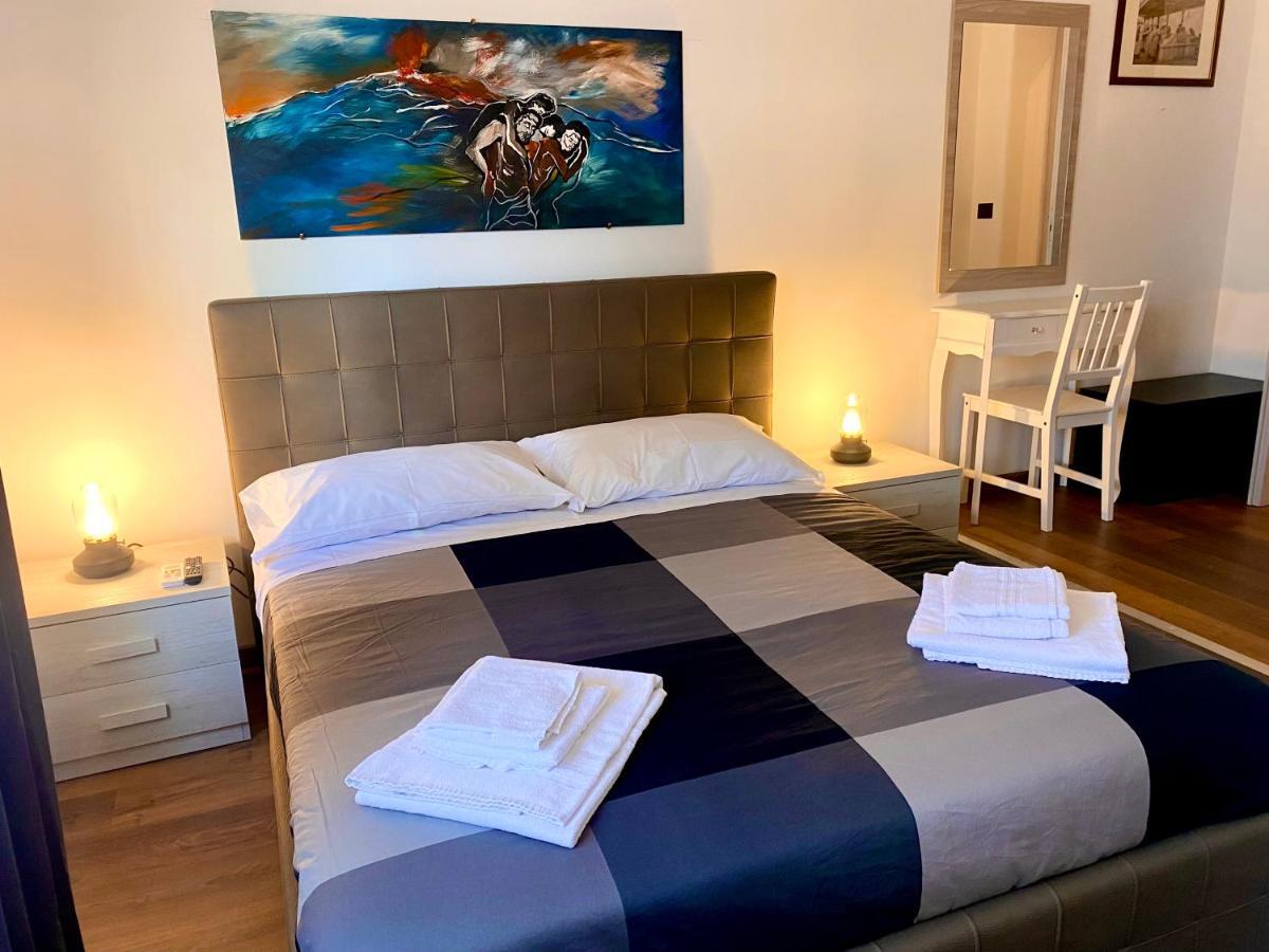 B&B I Miti Dell Etna Catania Centro Vicino Il Duomo Buitenkant foto